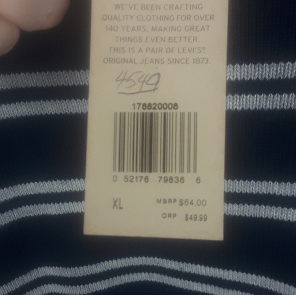 Levi's Sweater size Xl  NWT - Picture 5 of 5